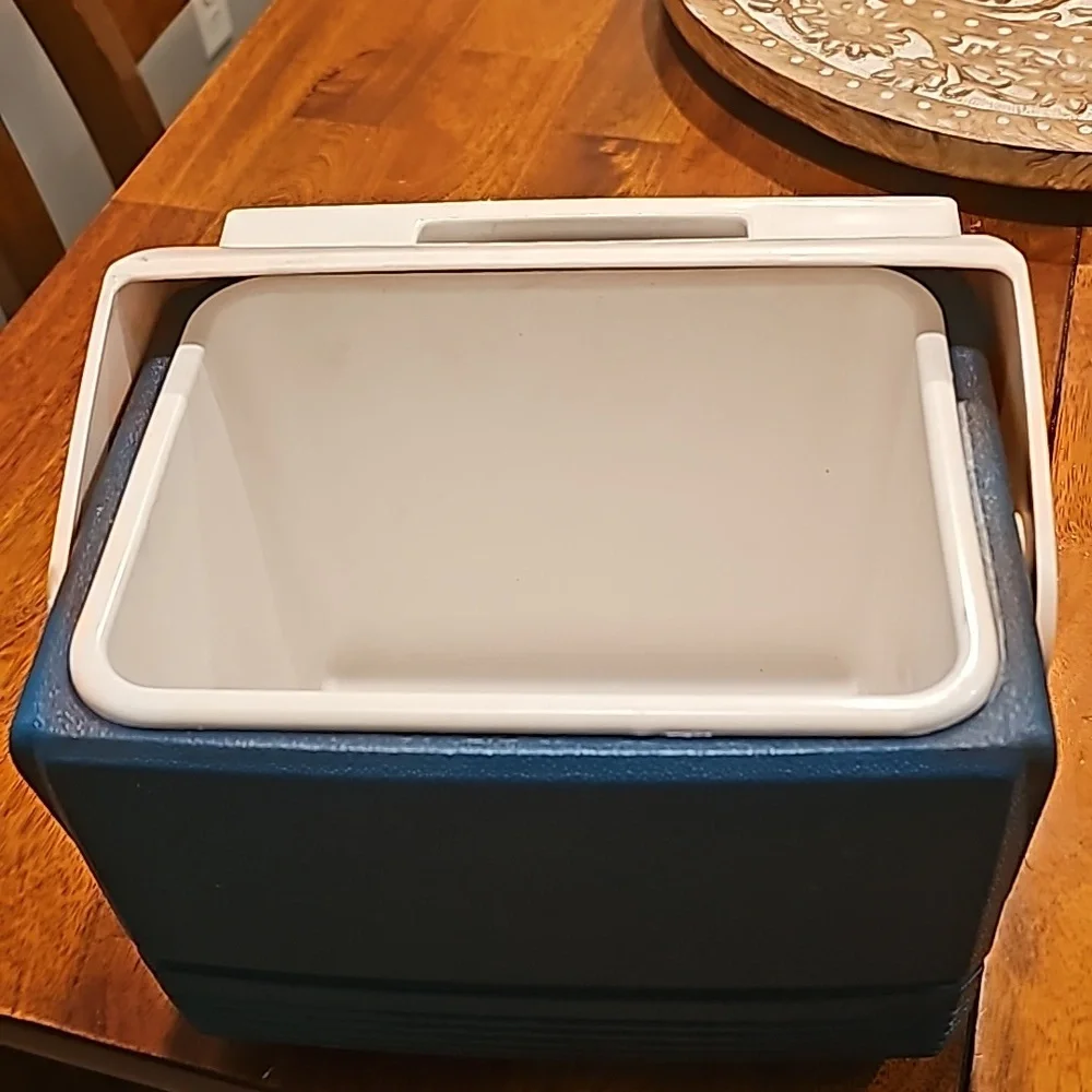 MUNCHMATE PLUS by Igloo Blue/green and White Cooler. - Picture 7 of 7